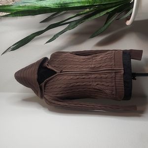 Zip up hooded sweater with pockets